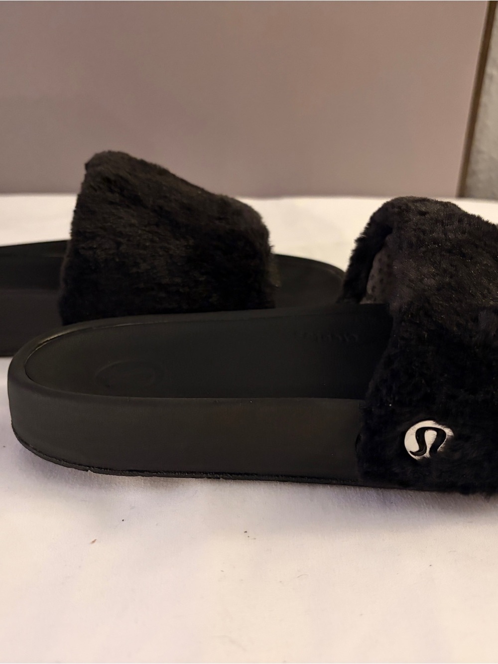 Lululemon Restfeel Faux Fur slides/shoes.